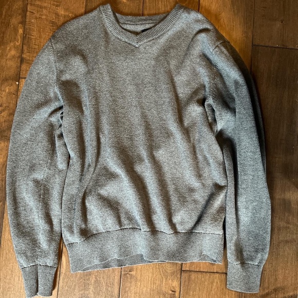 gray warm sweater - Picture 2 of 3